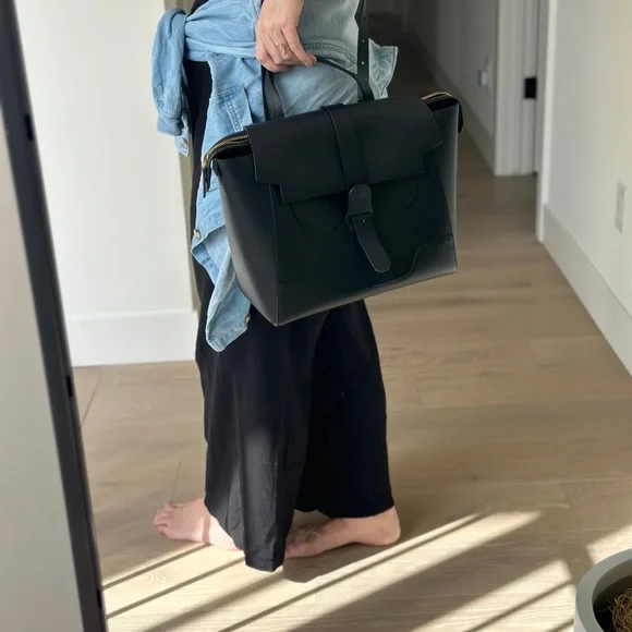 Senreve Black Tote Bag - Picture 8 of 8